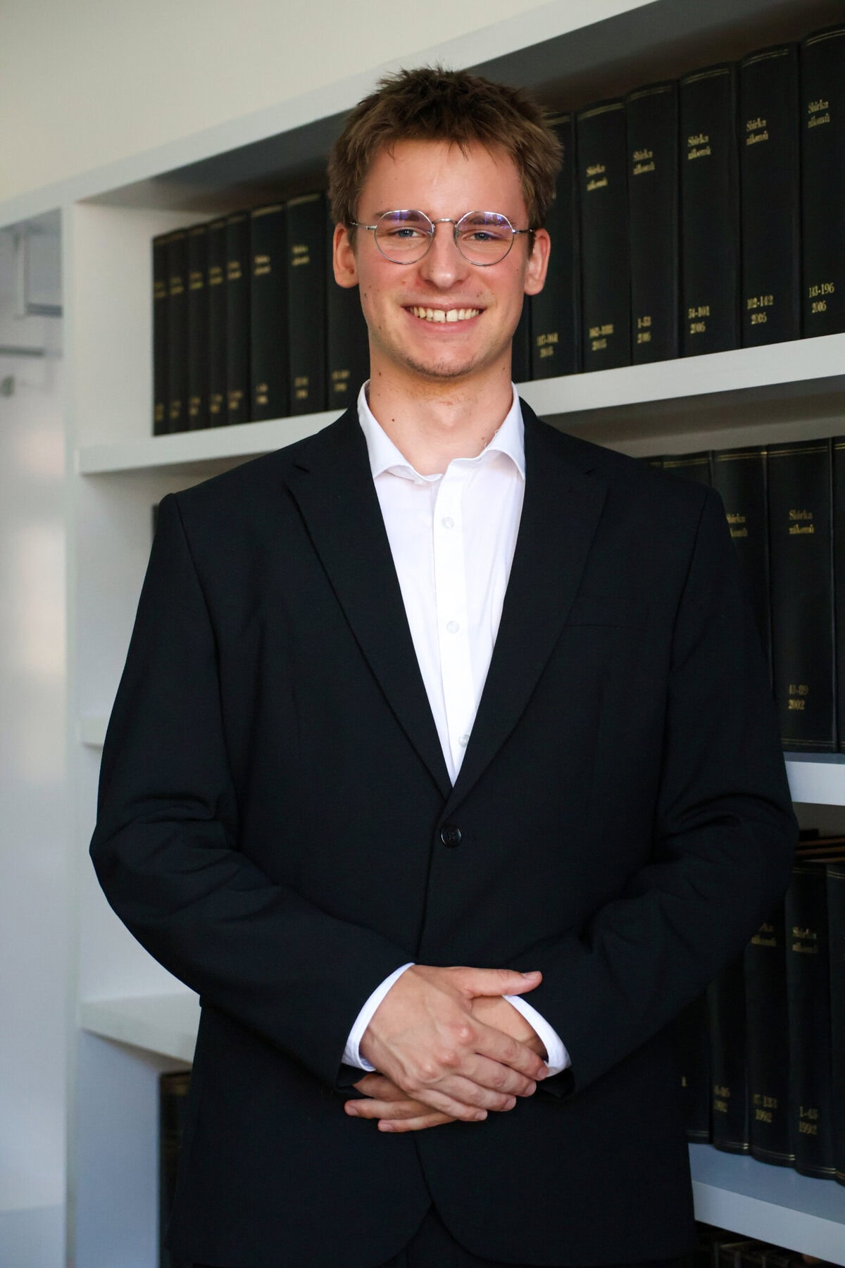 Jan Karlík, paralegal